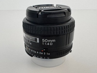 Nikon NIKKOR AF 50mm F/1.4 D Objektiv - Schwarz
