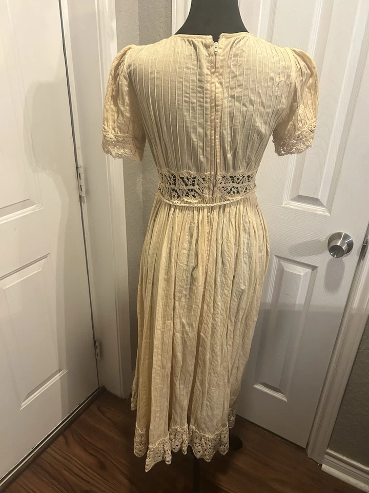 Maxi vestido vintage Neiman Marcus 1971 crema talla pequeña Foto 2 de 3