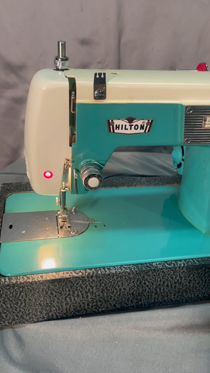 Vintage Hilton Deluxe Precision Zig Zag Sewing Machine Model 300