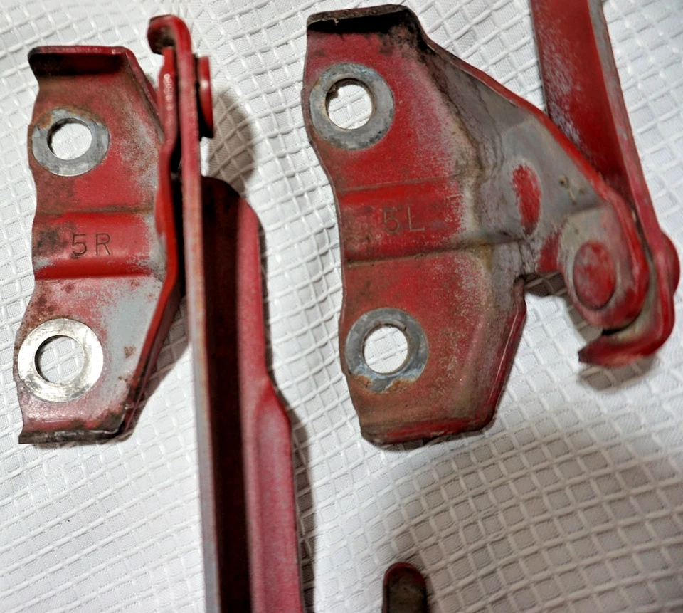 Par de bisagras de capó izquierdo derecho Protege5 1999 2001 2002 2003 MAZDA PROTEGE hatchback Foto 4 de 4