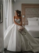 Elegant Appliques WeddingDress Simple Strapless Satin Ball Gown For Woman Custom