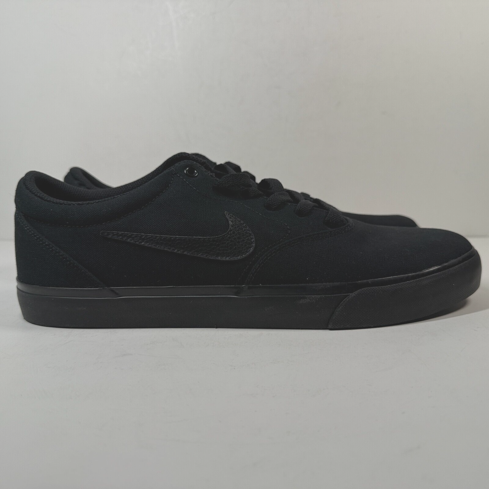 Nike SB Charge Canvas Shoes Mens 13 Triple Black Skate  CD6279-001