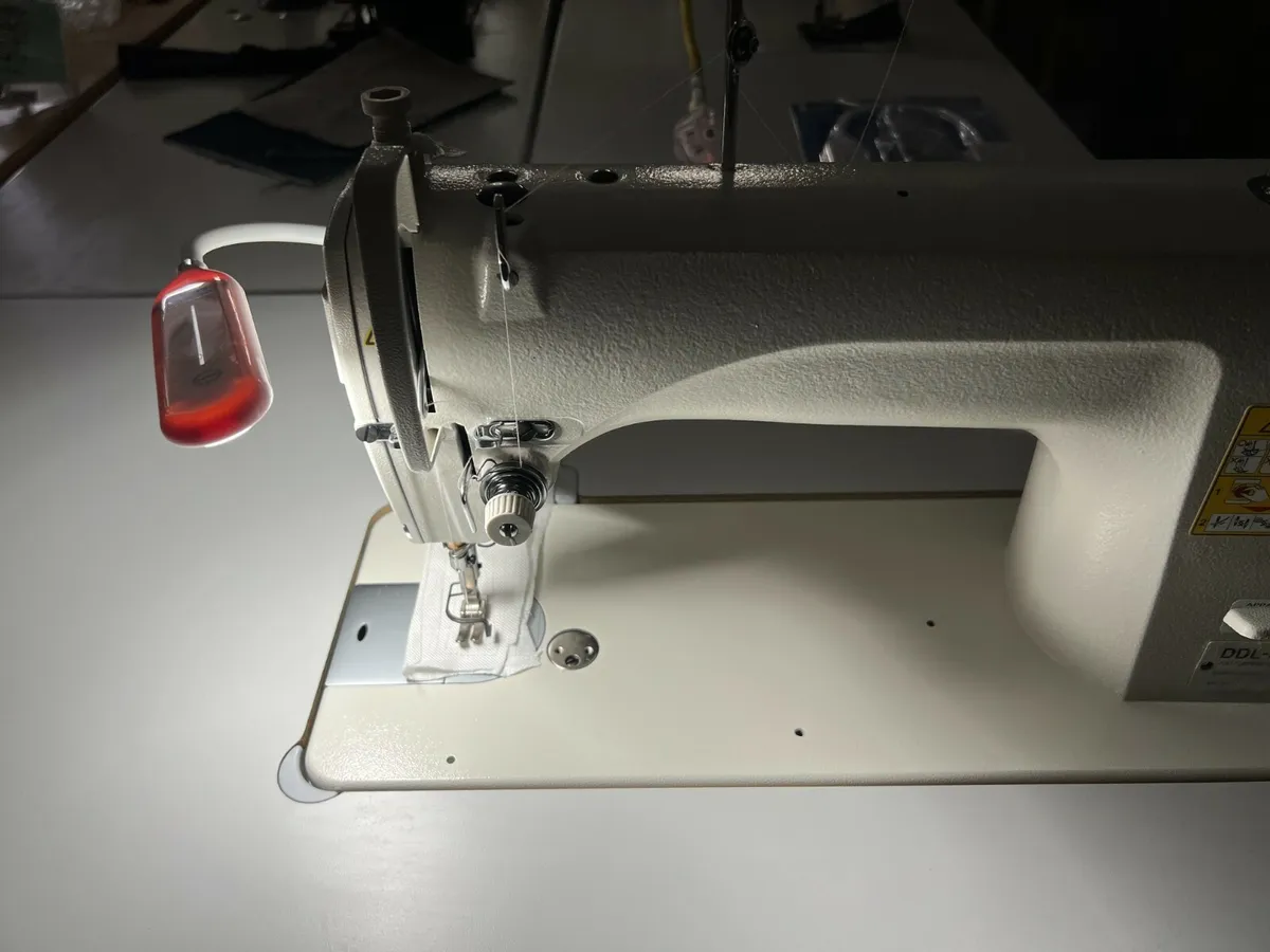 LED light for sewing machines, strong magnetic base, 110V AC plug