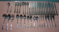 Vintage Distinction Deluxe Stainless Flatware by Oneida HH 133 Pieces