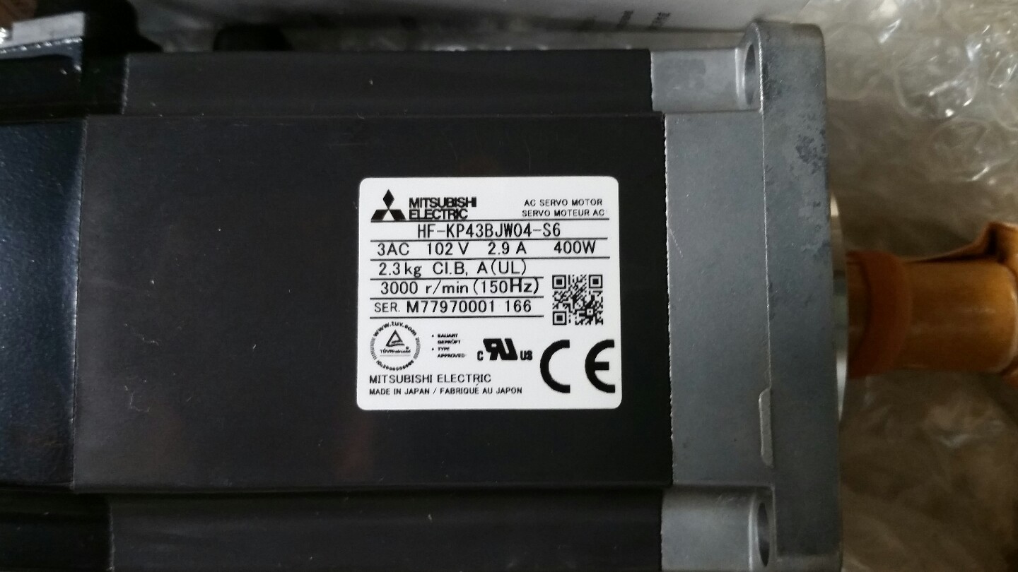 Mitsubishi HF-KP43BJW04-S6 Servo Motor HFKP43BJW04S6 New Expedited
