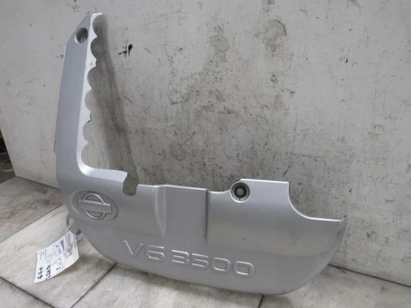 2002 INFINITI QX4 Engine Cover - Image 3 of 4