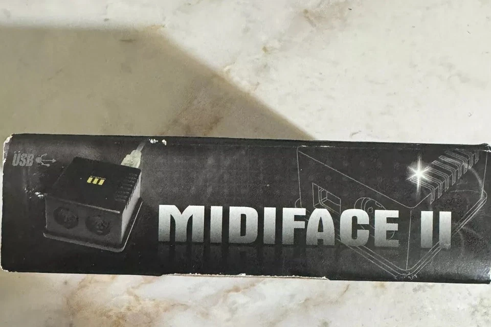 USB MIDIFACE 1X1 1-in/1-out USB MIDI Interface - Image 2 of 4