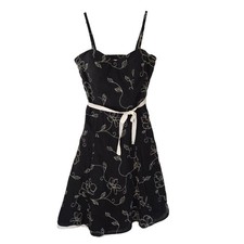 FLASH SALE White House Black Market Floral Embroidered Dress Black Sz 6
