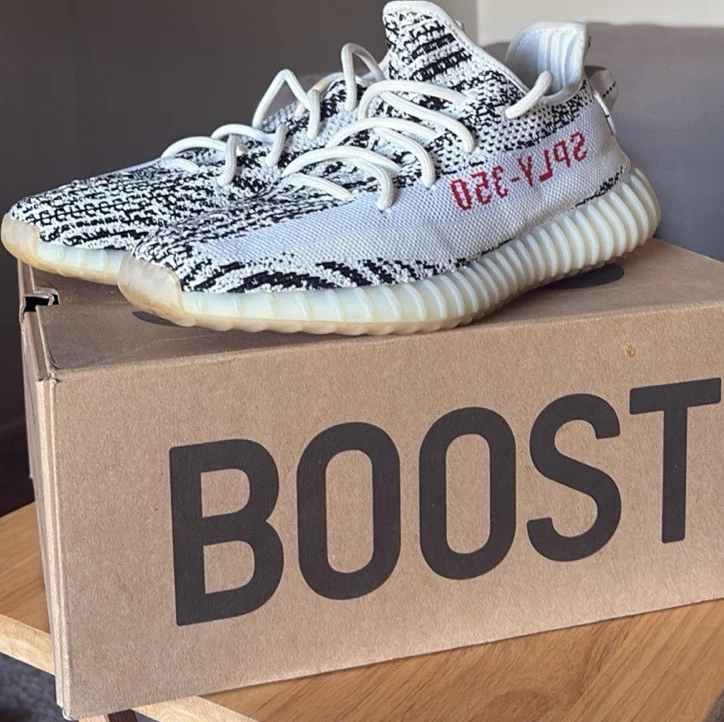 adidas gazelle silver green womens adidas White Yeezy Boost 350 V2 Trainers UK 7 EU 40 main image 0