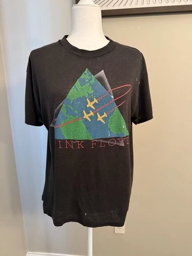 Pink Floyd World Tour Concert Size L Tee Perfec 1980s vintage concert t-shirt, vintage, single stitch, B+ condition