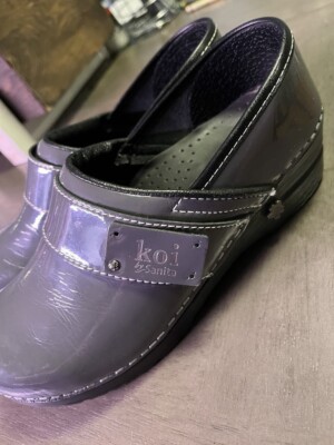 Sunita Koi Clogs Shoes Size 37 / 6.5 Good Slightly Used Condition Gray Color