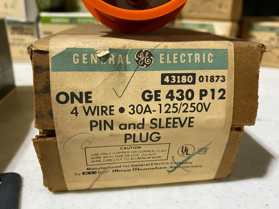 Set of GE (1) GE430P12 Plug & (1) GE430R12 Receptical 30A 125/250V, Pin & Sleeve - Image 2 of 4