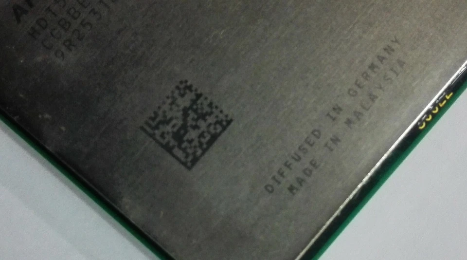 AMD Phenom II X6 1055T Desktop CPU Socket AM3 HDT55TWFK6DGR 938pin 95W TDP - Image 4 of 4