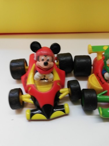 DISNEY AUTO F1 a retrocarica TOPOLINO PAPERINO PAPERONE gadget anni 2000 - Foto 2 di 7