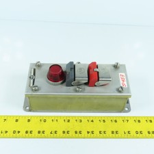 Allen Bradley 800H-2HAP4 Stainless 2 Push Button Control Station W/ Indicator