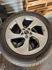 Genesis GV70 19" rims and tires