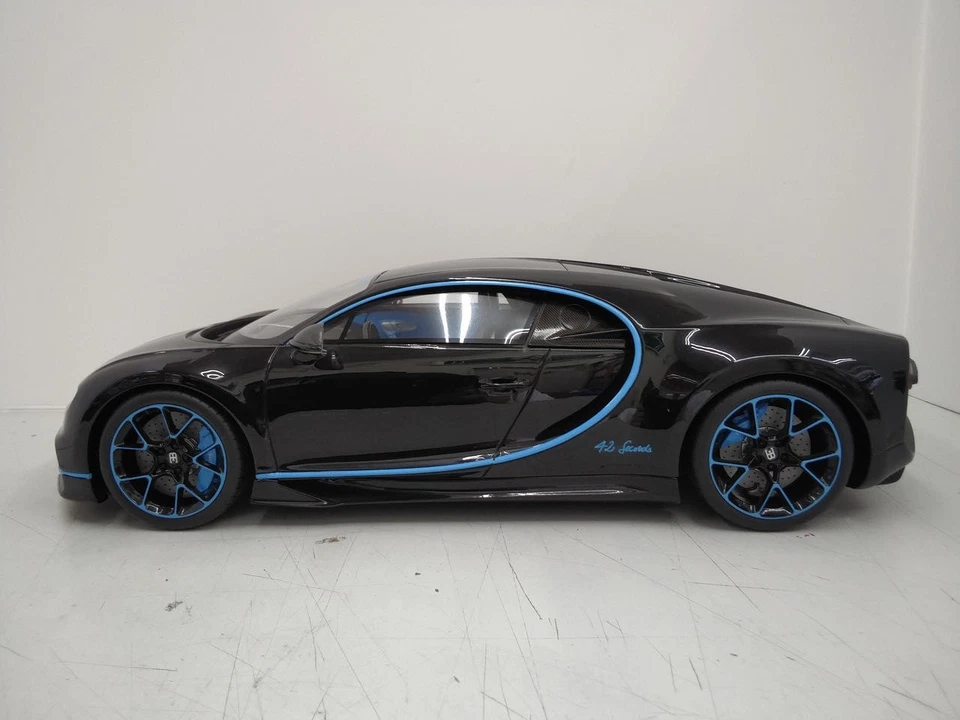 KYOSHO 1/12 масштаб Bugatti Chiron издание модель цвет черный синий 194/300 - Изображение 4 из 4