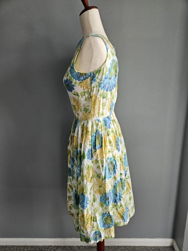 Vintage 1950s 1960s Yellow Floral Fit-n-flare Sun Dress Rockabily Floral - Image 3 of 4