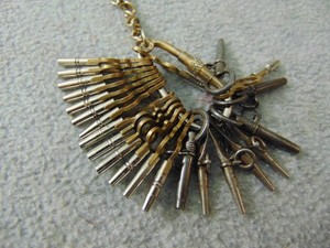 ANTIQUE POCKETWATCH LOT OF 23 KEYS PARTS VARIOUS SIZES