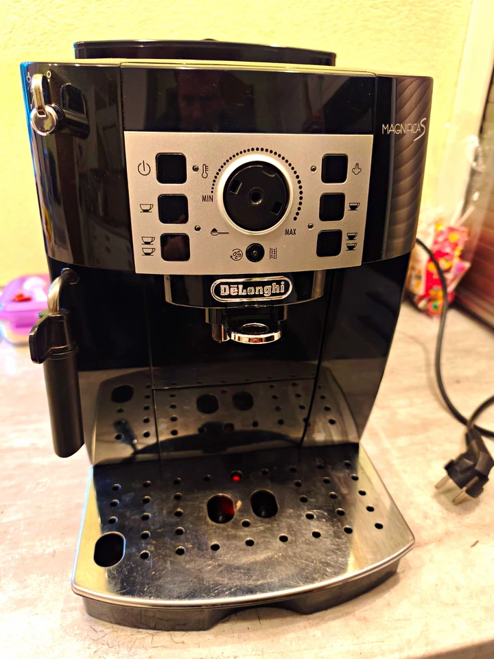 DeLonghi Magnifica S, Foto 1 von 5