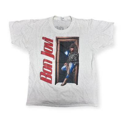 Vintage 80s Bon Jovi ''You Give Love a Bad Name'' Tee