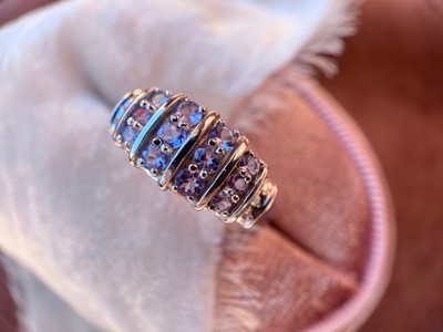 1/2 Karat zwei Tansanit- und Diamantring in 10k Weißgold