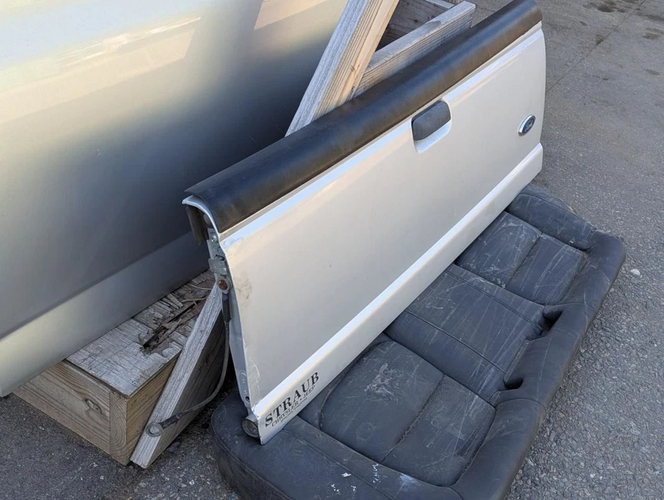 (LOCAL PICKUP ONLY) Trunk/Hatch/Tailgate Fits 94-10 MAZDA B-4000 791014 Foto 3 de 4