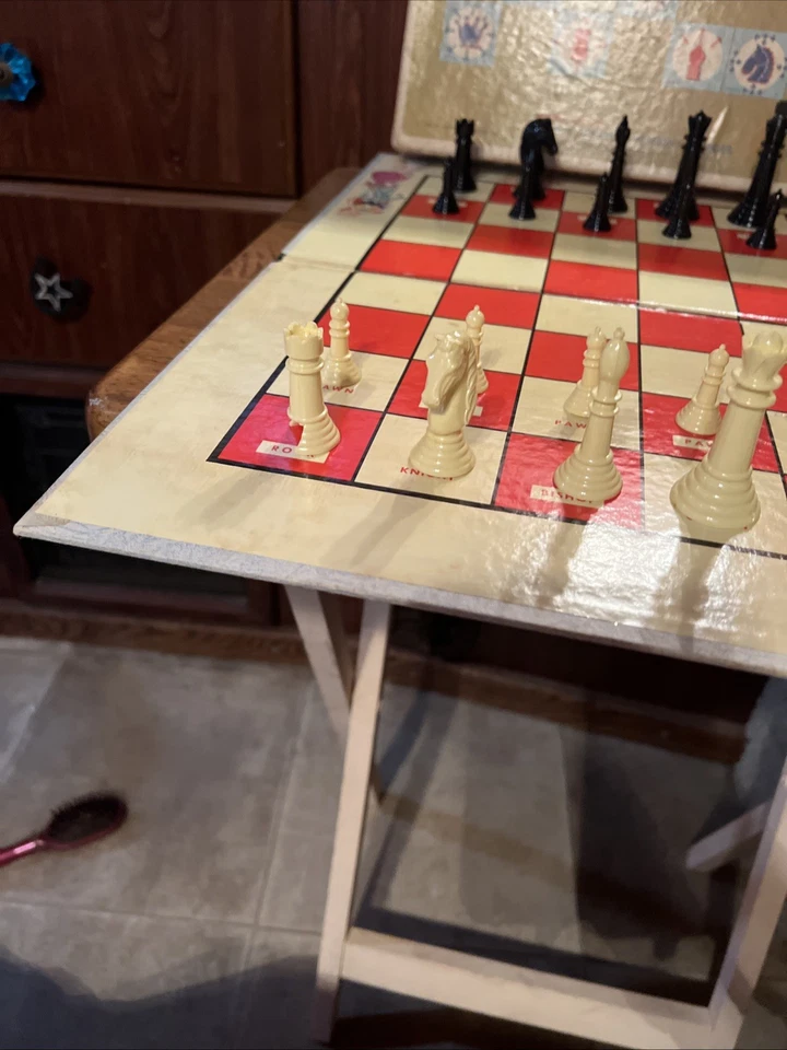 JOGO DE TABULEIRO DE XADREZ VINTAGE 1965 SELRIGHT para JUNIORES - Imagem 2 de 4