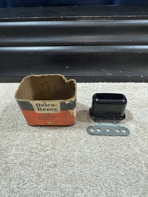 ~1~RARE~VINTAGE~NOS~OEM~ 1955 56 CADILLAC 12 VOLT DELCO REMY HORN RELAY SWITCH ~