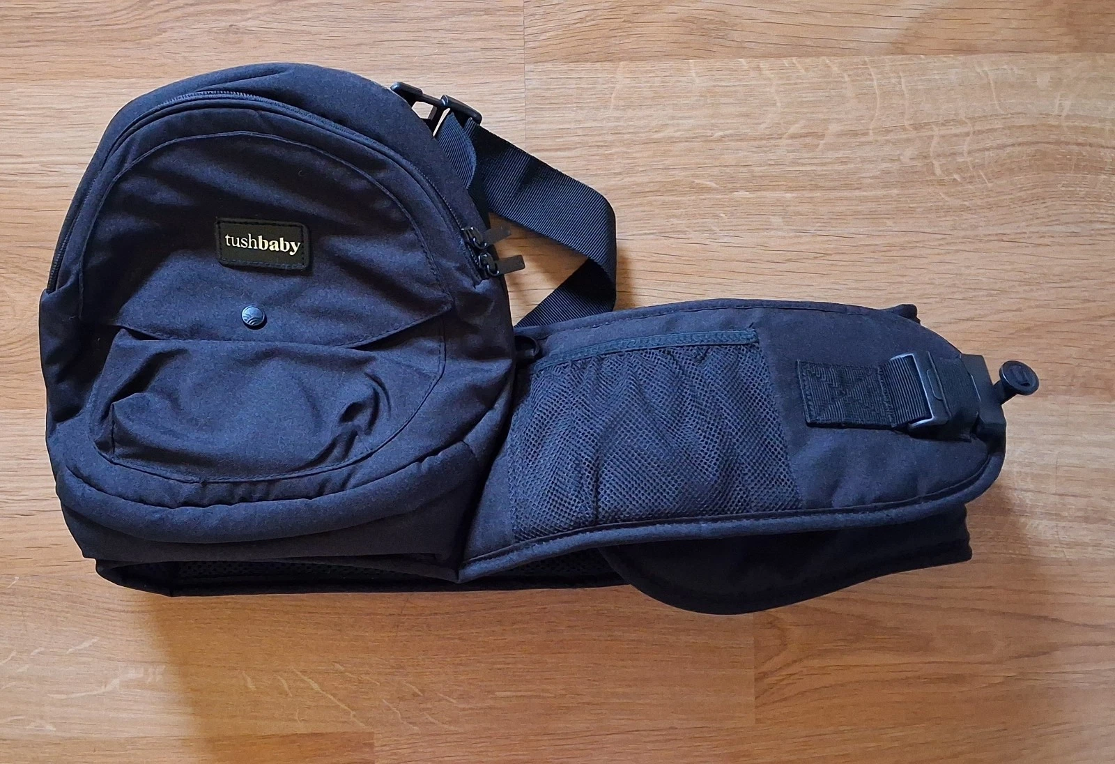 Tushbaby Hip Seat Baby Carrier