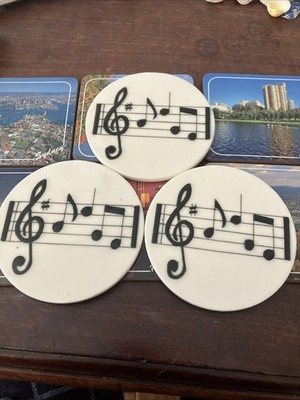 Musikalische Untersetzer x 3 Noten Violinschlüssel Stab Achtel gehäkelt scharf Keramik