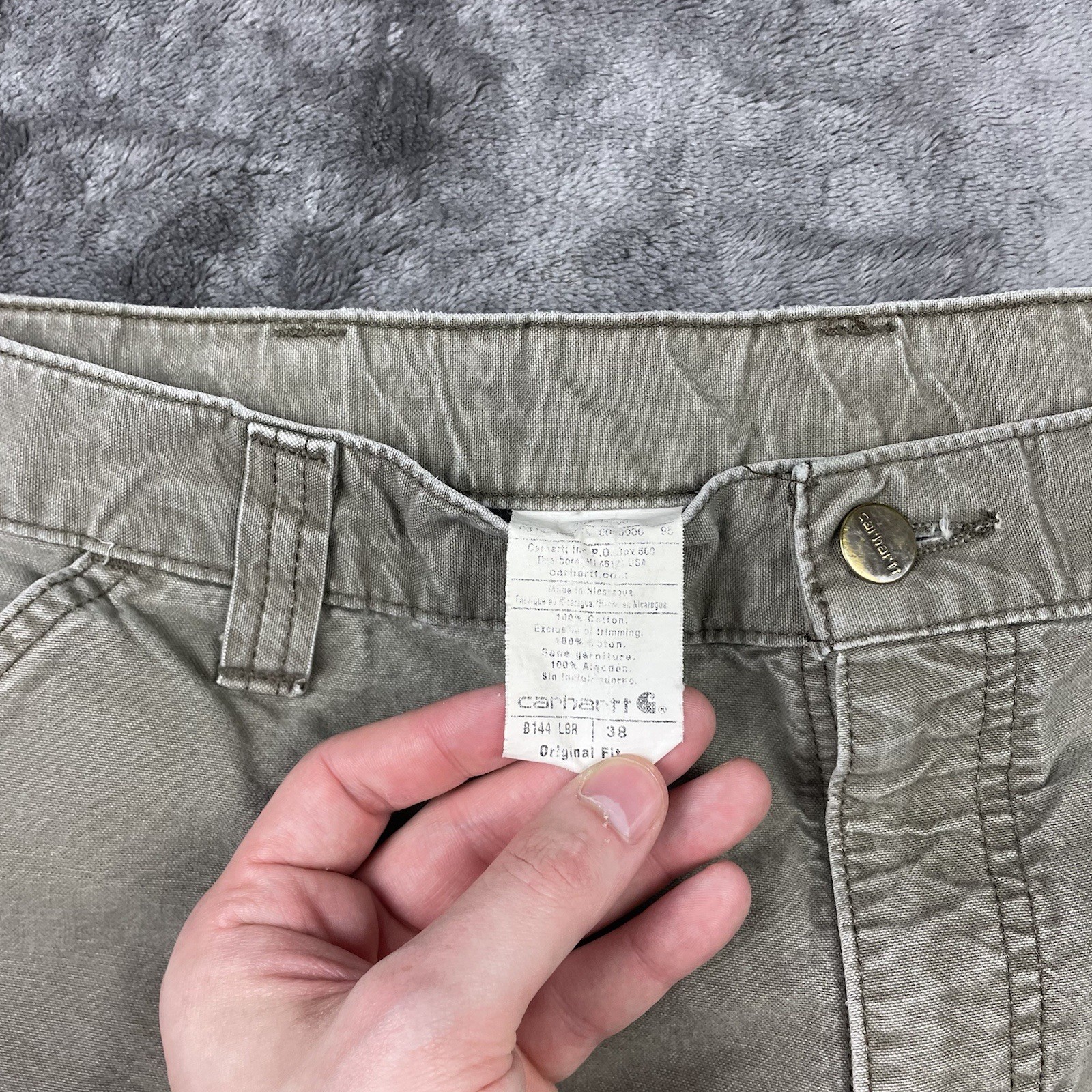 VTG Y2K Carhartt Canvas Carpenter Shorts B144 LBR SIZE 38 Original Fit Faded