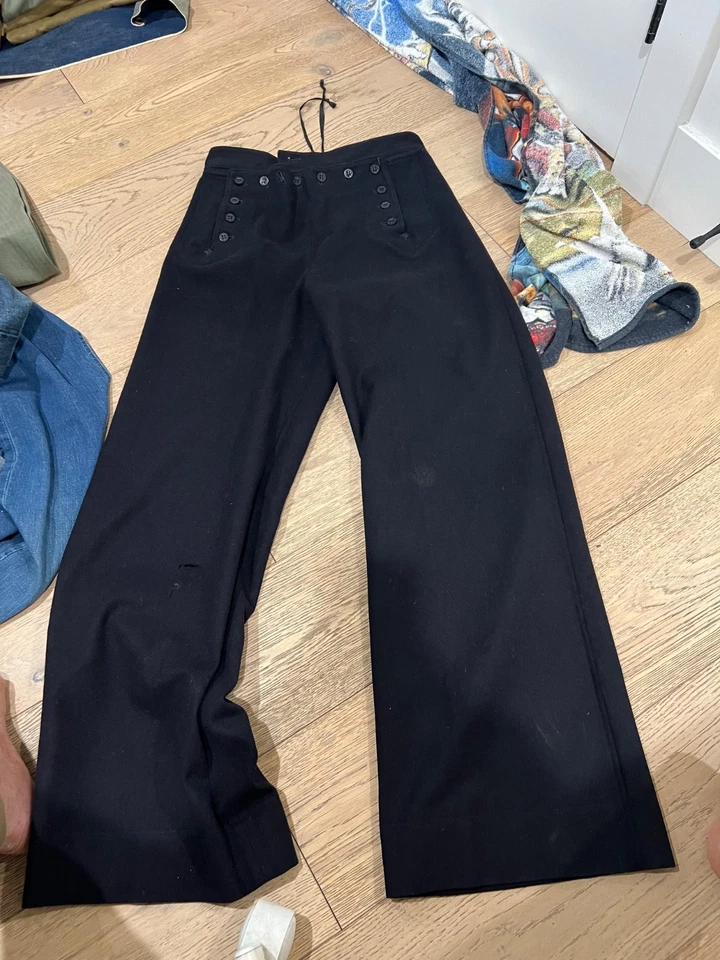 Pantalones Uniforme De Colección Segunda Guerra Mundial 13 Botones USN Marinero 30/32 Lana Campana Parte Inferior Militar Marina Foto 3 de 4