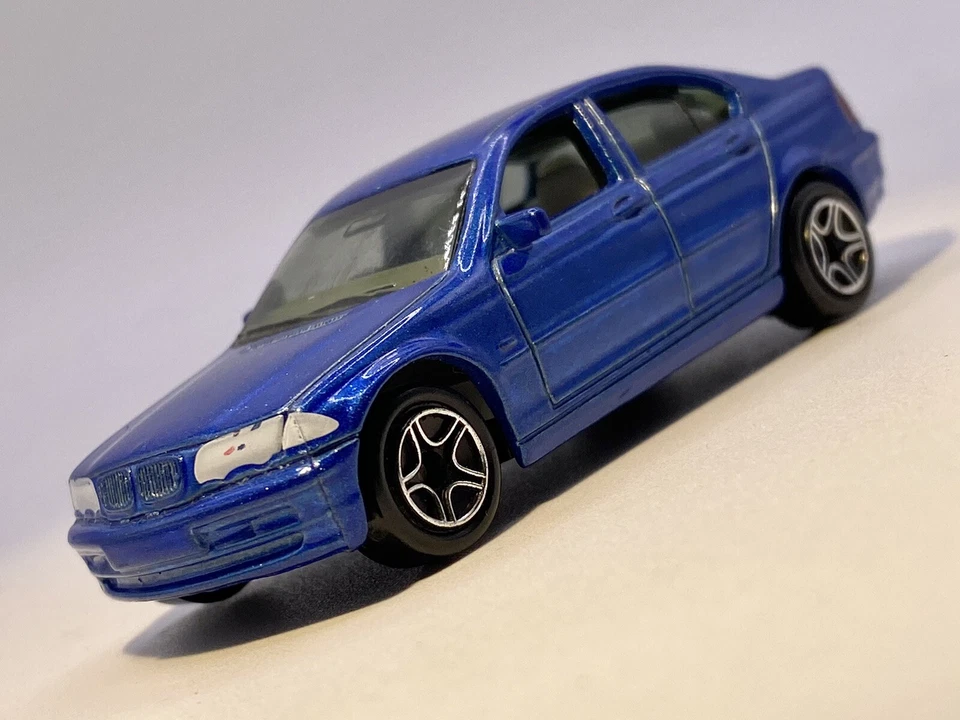 Matchbox🔥BMW 328i - 1/64 azul difícil de encontrar como nuevo Foto 2 de 4