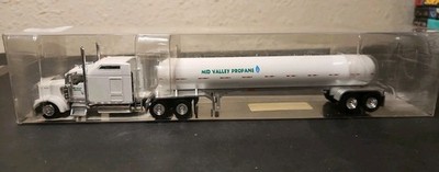 Trucks N' Stuff #60156 HO 1:87 Mid Valley Propane Kenworth w/ Sleeper - Boxed