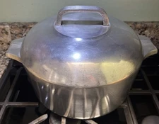 Wagner Ware Sidney O Magnalite 4248-P Dutch Oven Roaster 5 Qt Stockpot Round