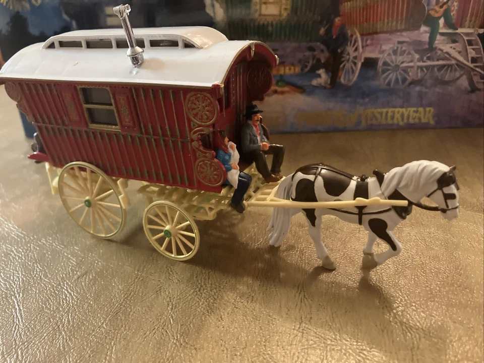 Matchbox YSH1 Models of Yesteryear 1900 Gypsy Caravan - Image 4 of 4
