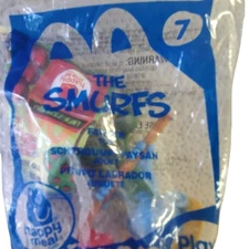 2011 McDonalds The Smurfs Farmer 7 New in Package