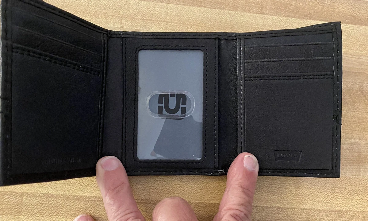 Levis wallets top for womens