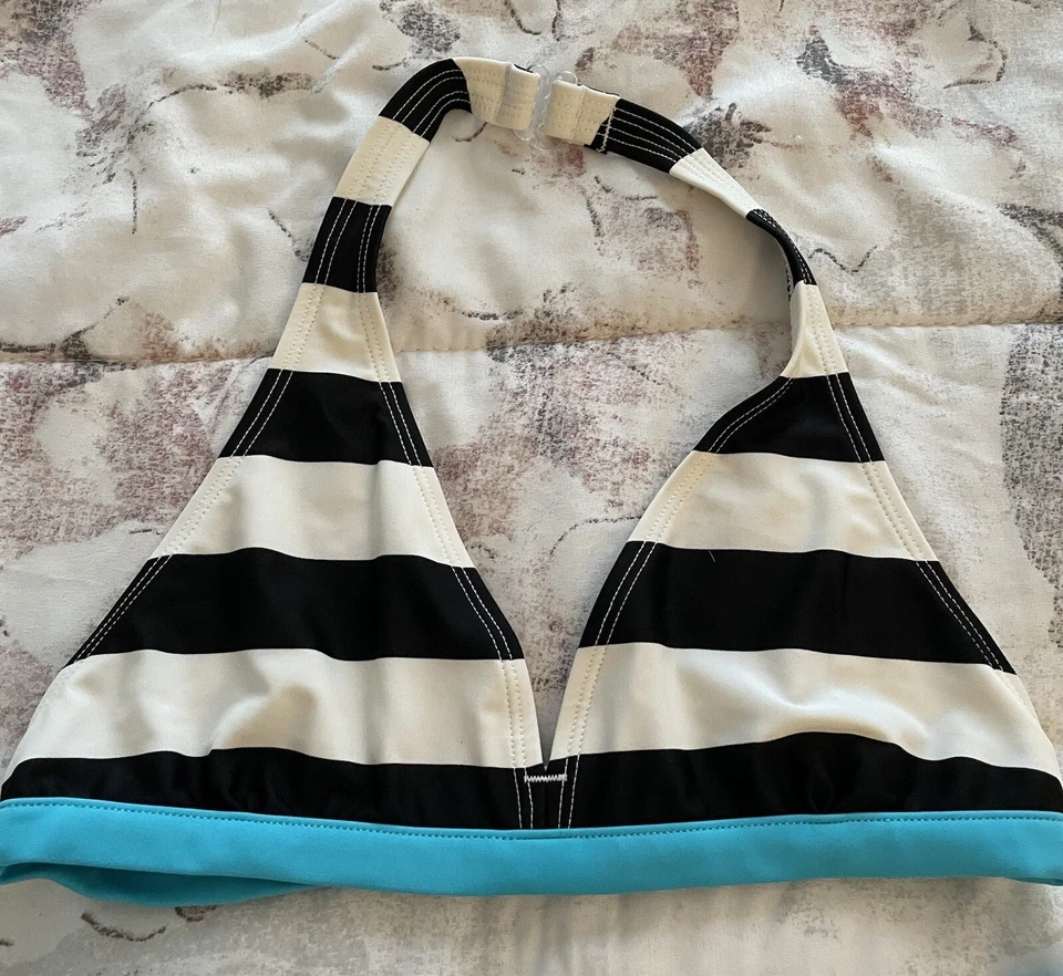 Traje de baño bikini OP de 2 piezas para niñas, talla L 10-12 parte superior a rayas azul bebé Foto 3 de 4