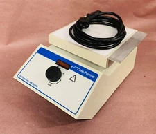 Cole-Parmer Laboratory Hotplate HP1 C-P  (115v)