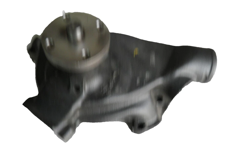 Camionetas Chevrolet GMC V-8 1966-86 BOMBA DE AGUA 848 excepto toma de fuerza delantera Foto 3 de 4