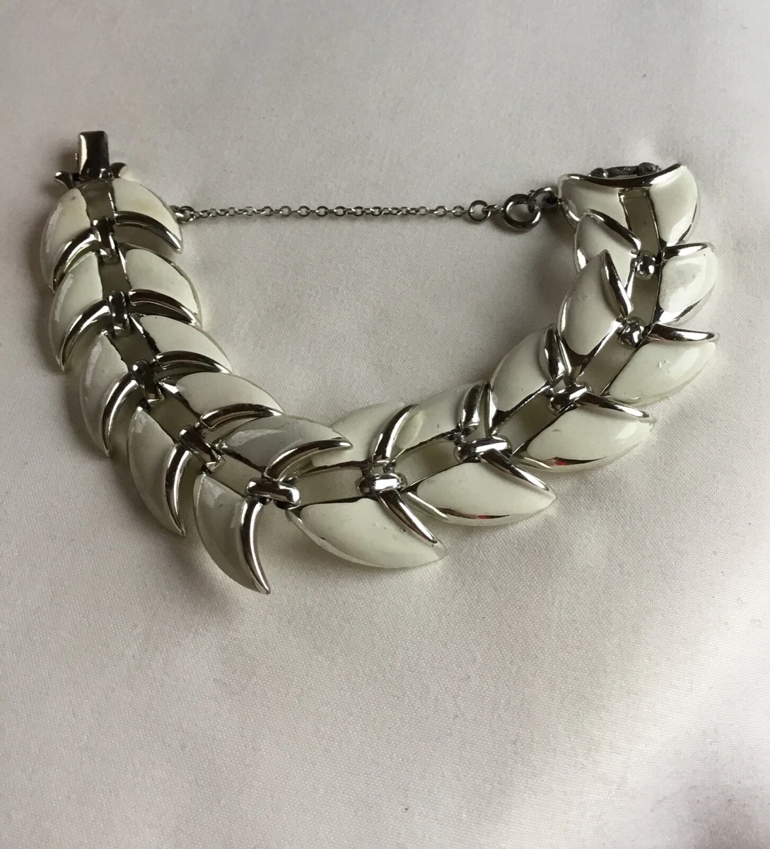 Vintage Coro Bracelet Large Link White Enamel On Silver Tone With