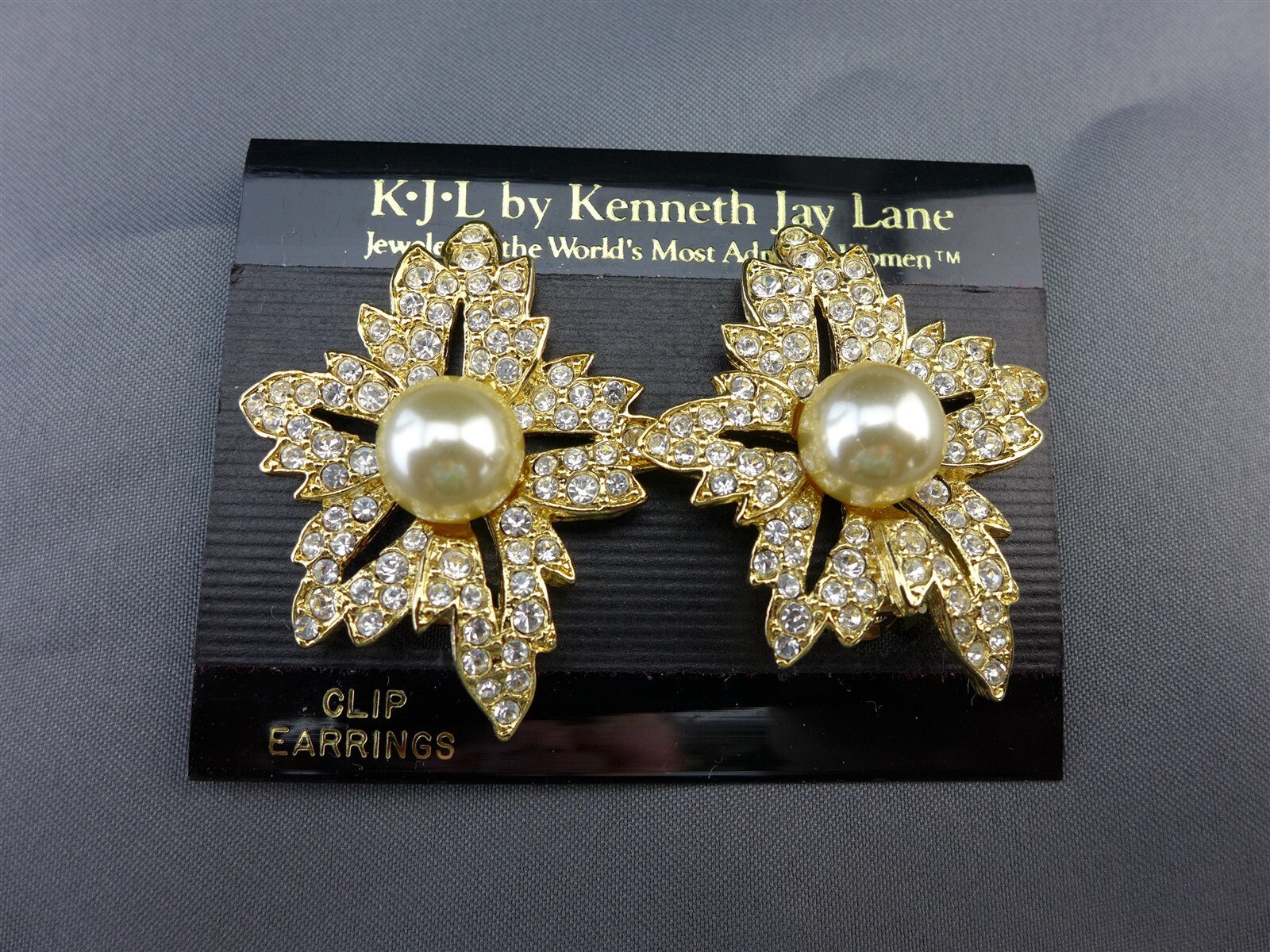 Picture 2 of 6