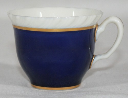 RARE! LENOX GADROON COBALT WITH GOLD BORDERS DEMI / DEMITASSE CUP & SAUCER - Picture 5 of 10