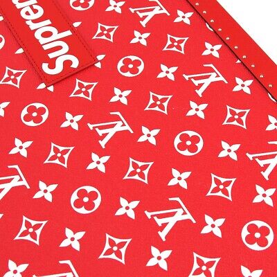 Louis Vuitton x Supreme 2017 Boite Skateboard Trunk M20053 Louis Vuitton x Supreme 2017 Boite Skateboard Trunk M20053