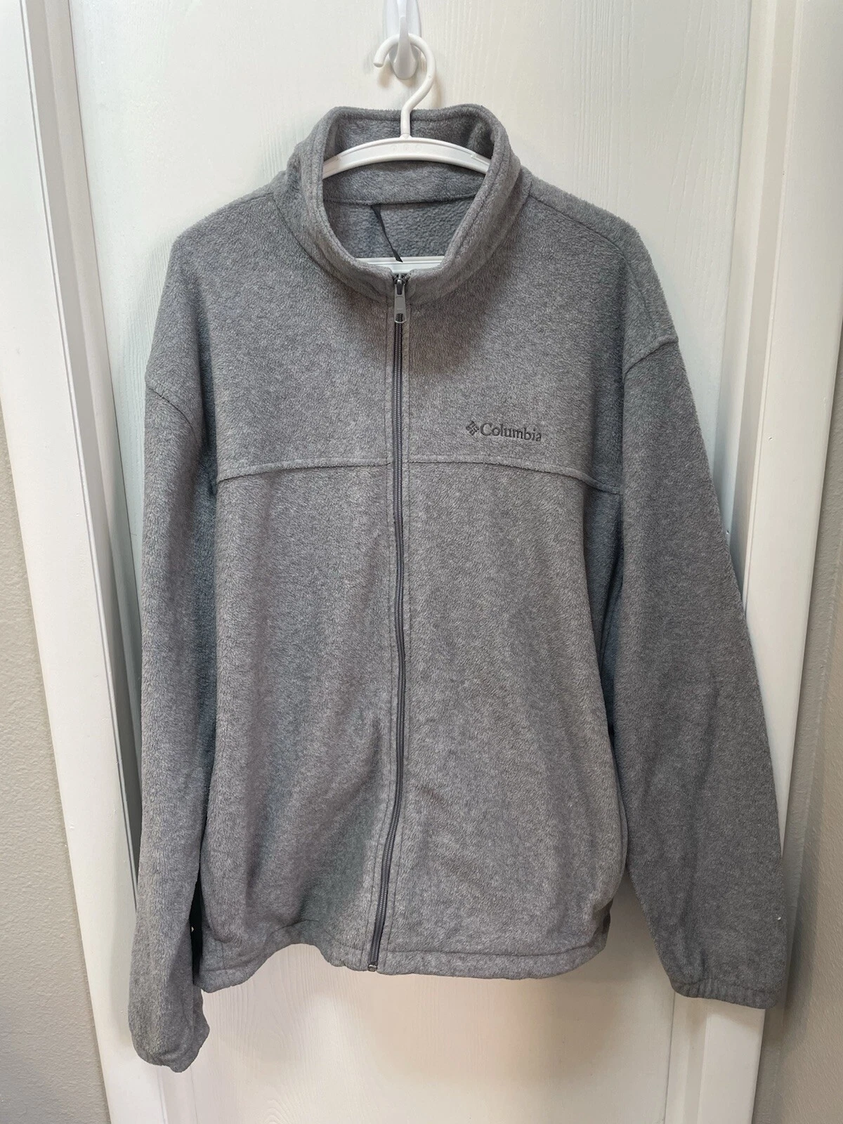 Columbia Fleece Jacket Unisex Size Could Be In XL Gray