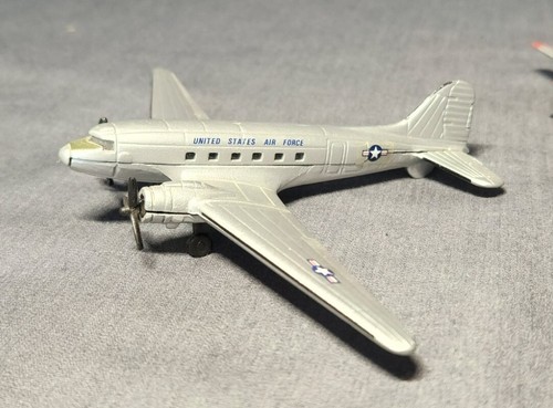Lot of 6 Vintage Diecast Toy Military Propeller Airplanes, P-40/Messer Schmitt.. - Picture 5 of 21