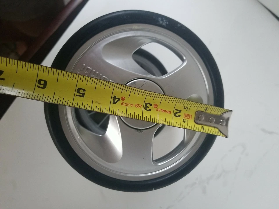 Neumático de rueda trasera para cochecito Combi TS 5EX Twin Sport EX SOLO LADO MEDIO #7775/2011 Foto 4 de 4