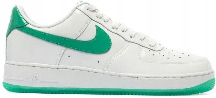 ◆男女共用◆NIKE◆W AIR FORCE 1 07 ESSENTIAL PAISLEY GREEN◆ Nike Air Force 1 Low '07 Patent Platinum Tint Stadium Green